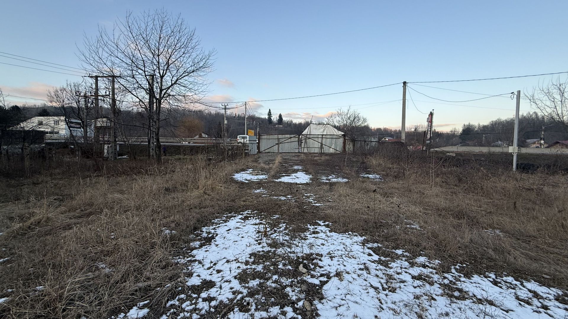 Teren intravilan construcții 10834 mp + construcție- cabană lemn! - Poză 9