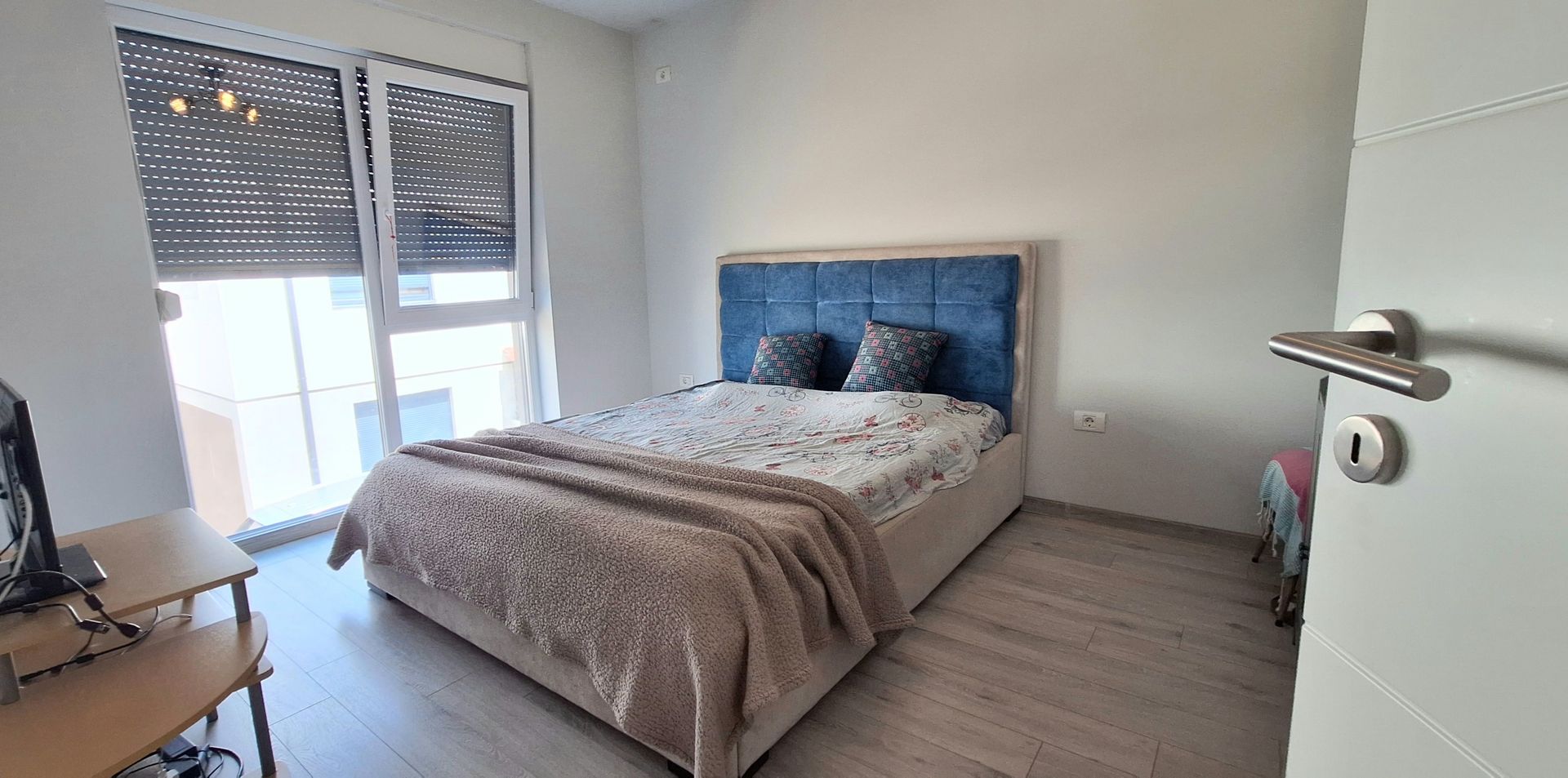 Apartament cu 2 camere si  2 locuri de parcare - Poză 18