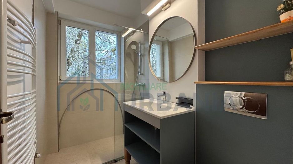 Copou, Universitate - Apartament 3 camere decomandate, etaj 2/4, strada Codrescu nr. 11 - Poză 4