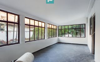 Apartament cu 3 camere în zonă Centrală, Lipova - Poză 2