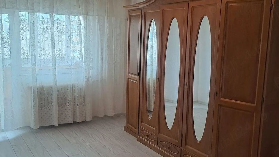 2 camere decomandat, renovat, bloc reabilitat, langa Auchan Titan - Poză 2