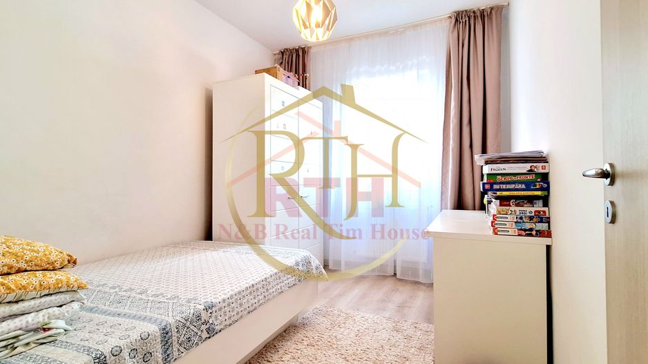 Vand apartament 3 camere mobilat si utilat, Giroc, Bulevardul Soarelui - Poză 13