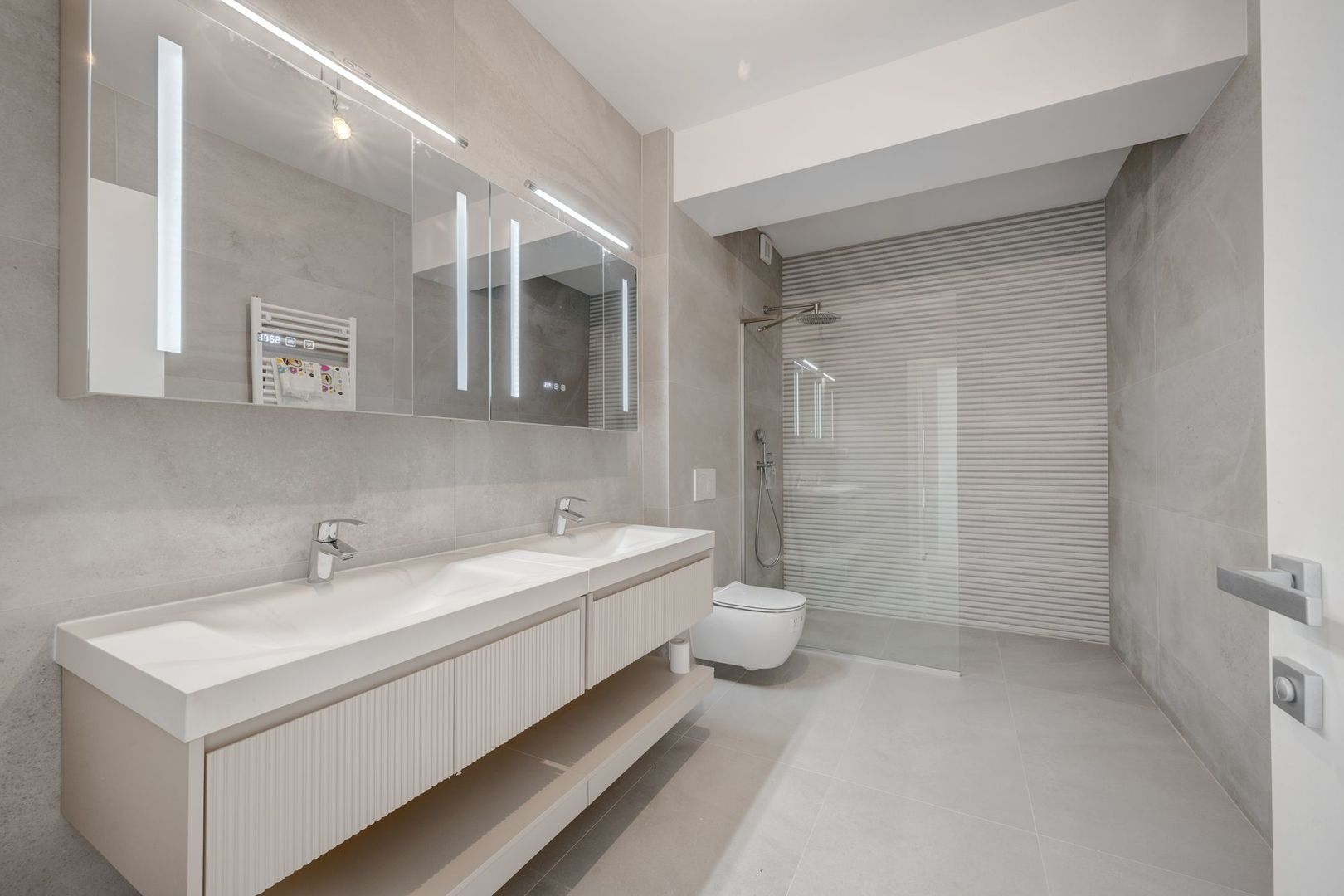 Apartament deosebit in Iancu Nicolae, langa Cambridge, terasa , nou - Poză 21