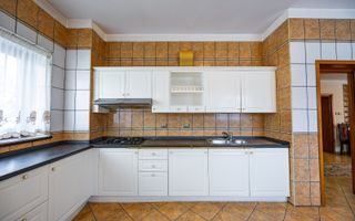 Vila impresionanta D+P+E+M | 500+ mp | teren 2652 mp | piscina - Poză 13