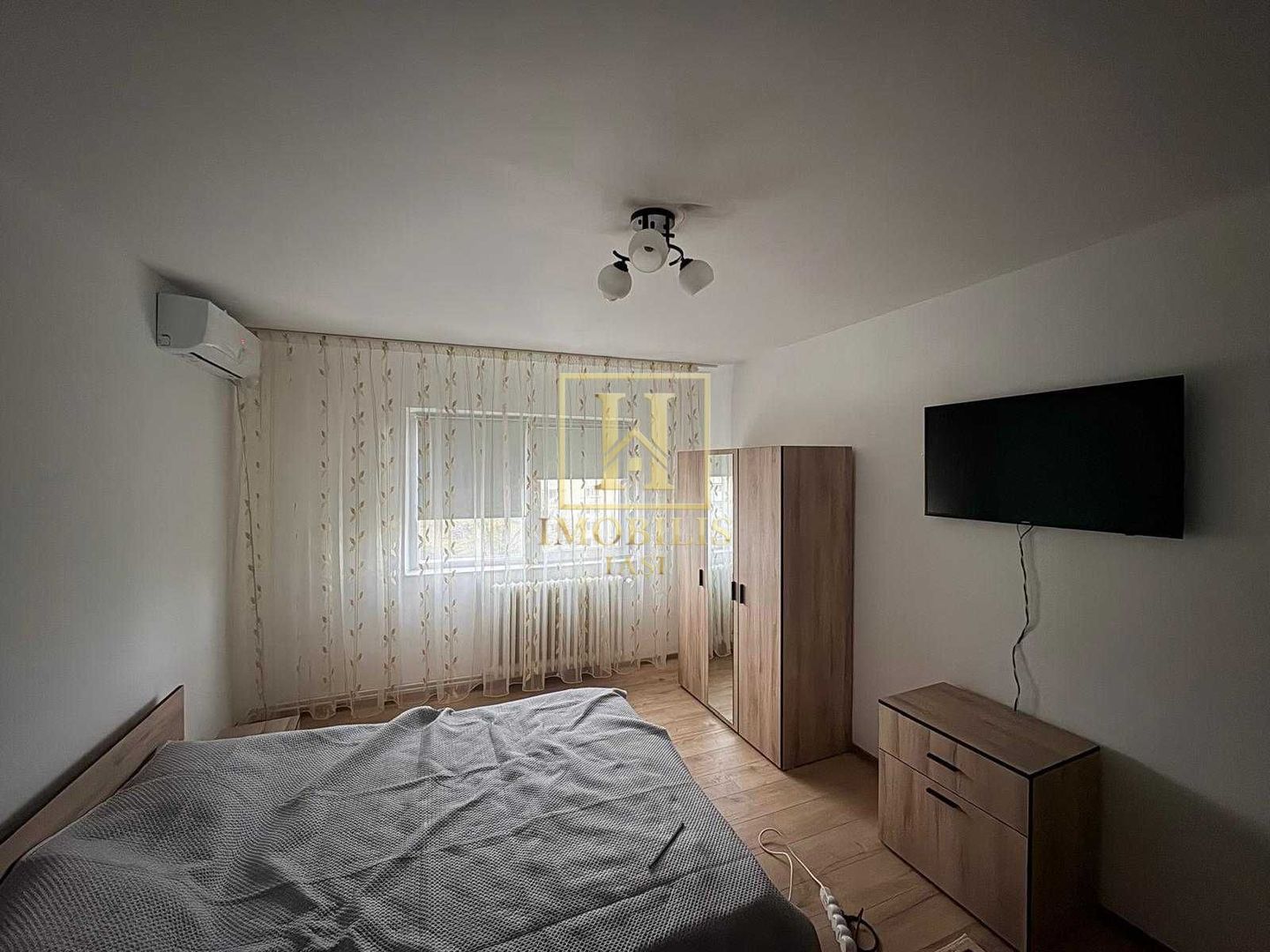 Investitie Apartament 1 camera 34 mp Nicolina 65000 euro - Poză 2