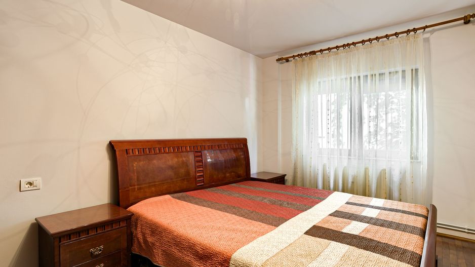 Apartament clasic cu 2 camere in Micalaca - Poză 6