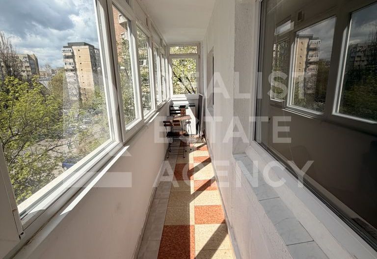 Vânzare, apartament 2 camere, zona Militari - Poză 6