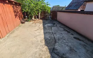 Casă cu teren generos Ghiroda vatra veche - Poză 16