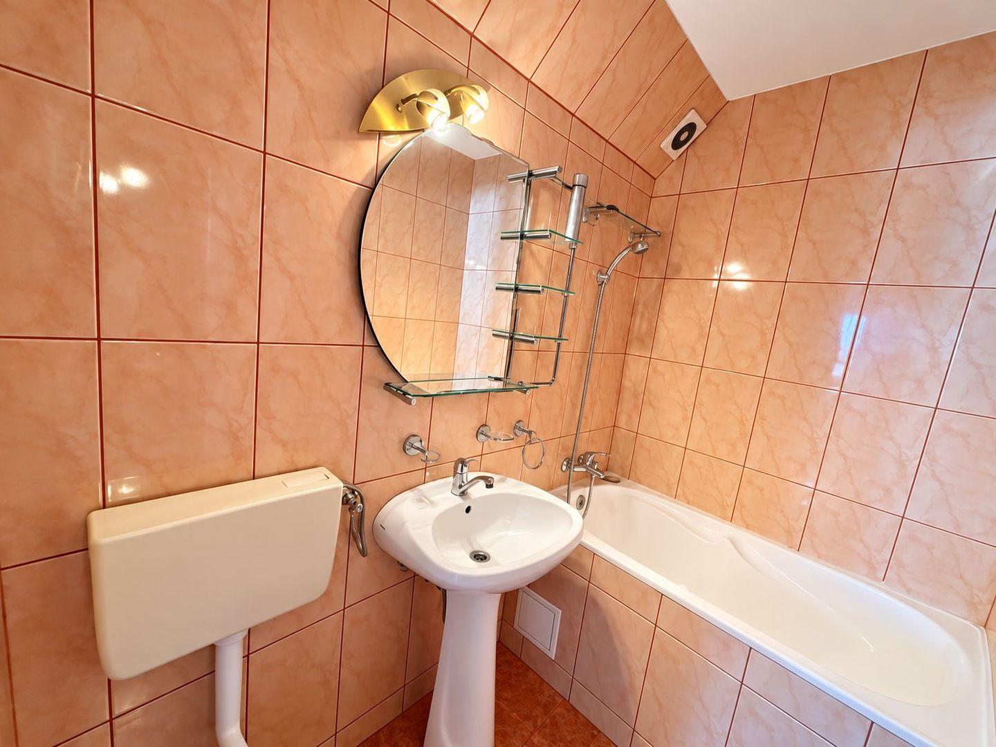 Aradului-Iulius Town | 2 Camere | Etaj Intermediar | Decomandat. - Poză 9