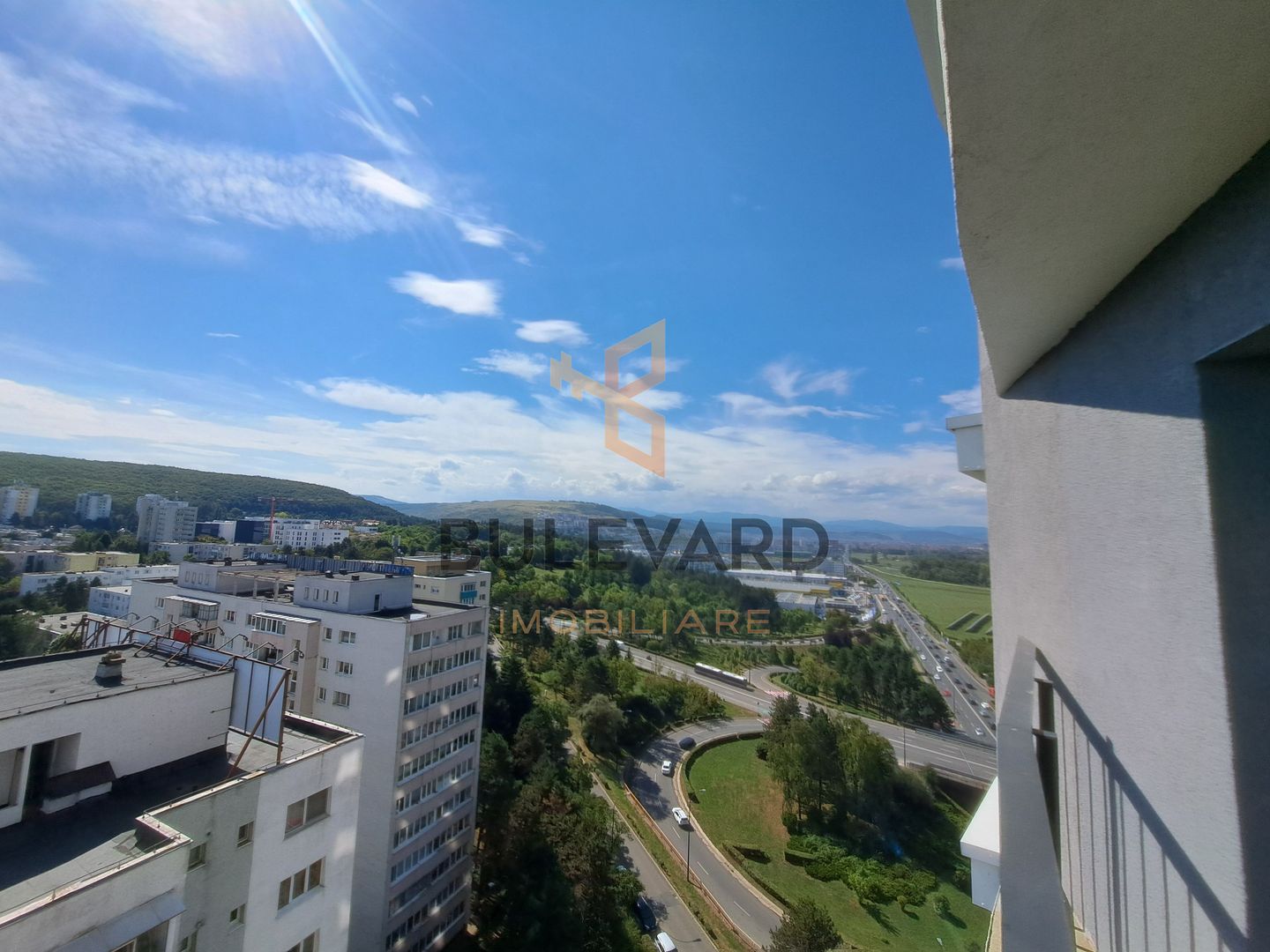 Comision 0. Apartament 2 camere + balcon 7 mp bloc nou cu CF! - Poză 1