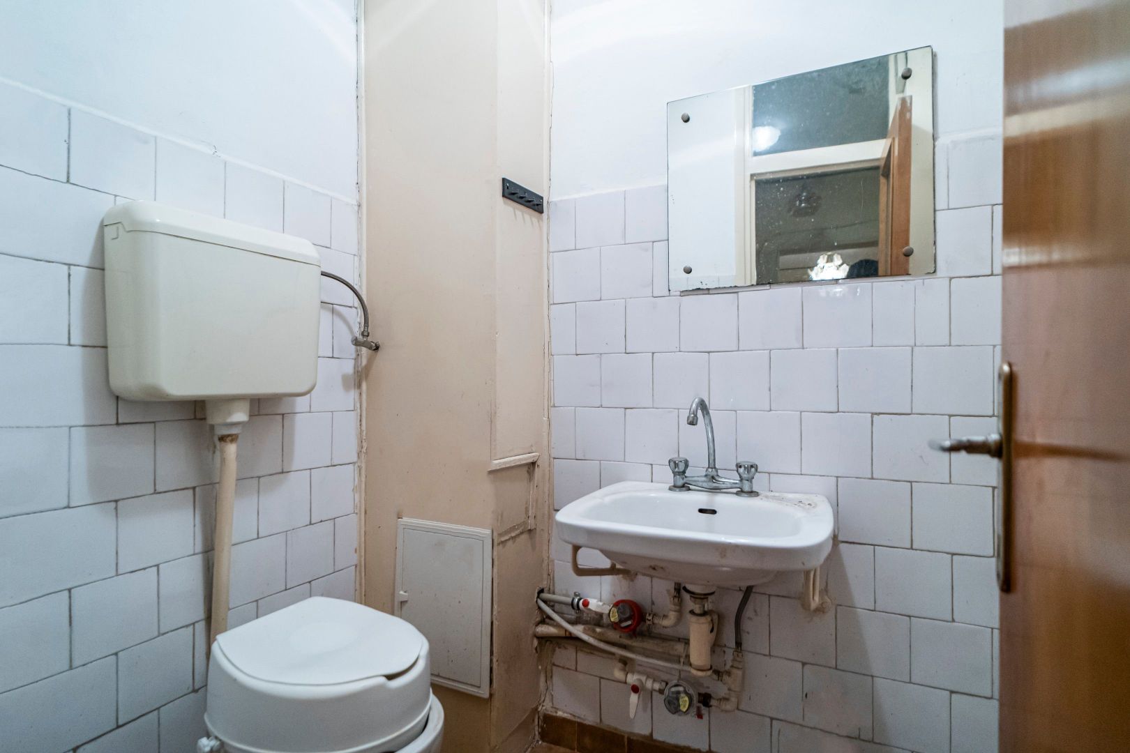 Drumul Taberei 3 camere, 4/10, bloc stradal, c-tie 1980, bucatarie mare, 2 bai - Poză 11