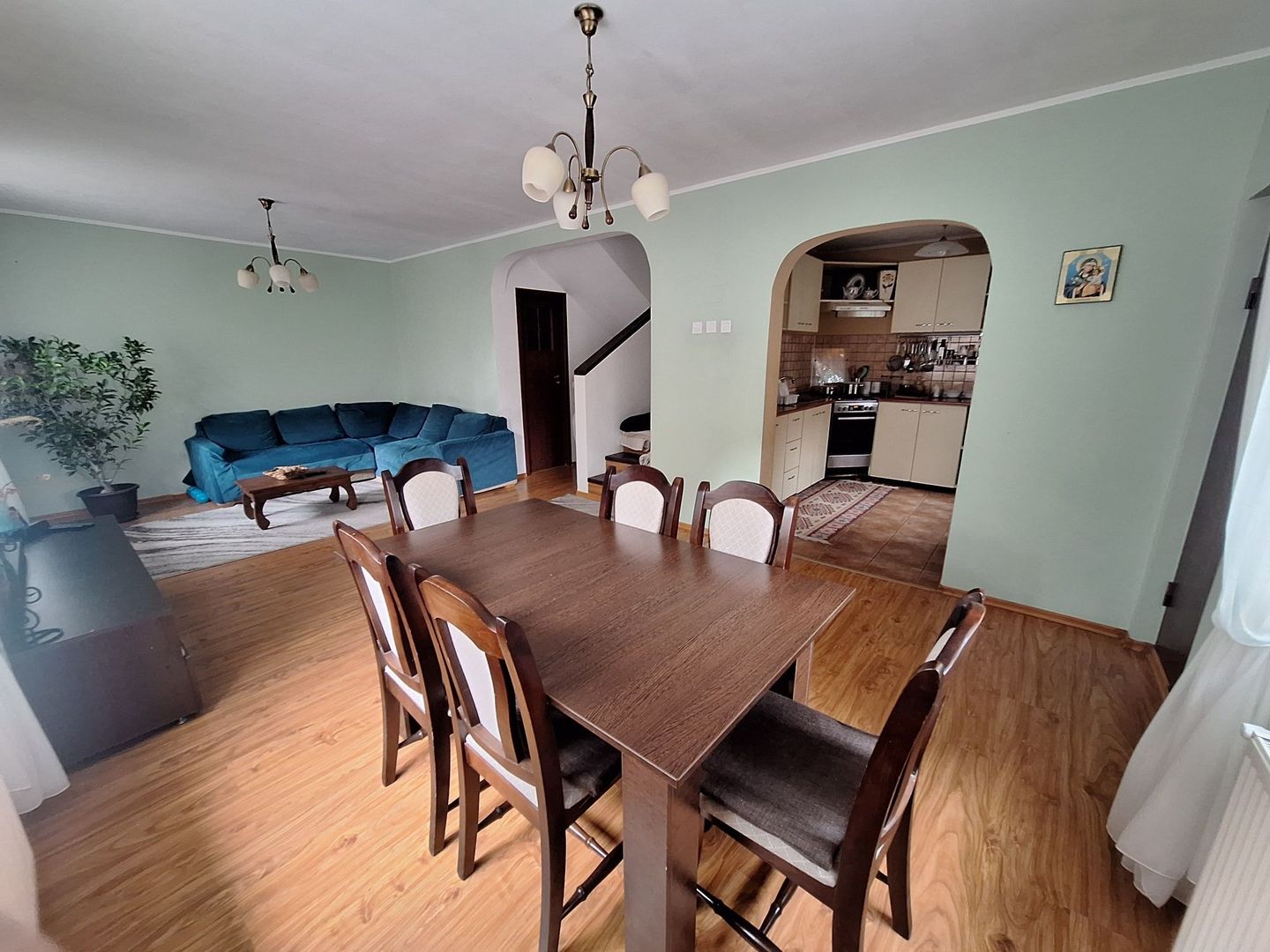 Superba Vilă 5 Camere Cartier Roșu Militari - Poză 1