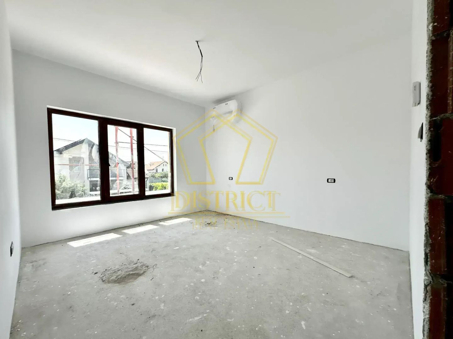 Duplex deosebit cu 4 camere | Dumbravita - Poză 1