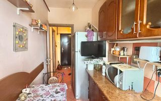 Apartament de vânzare – Giurgiu, bloc Romarta - Poză 4