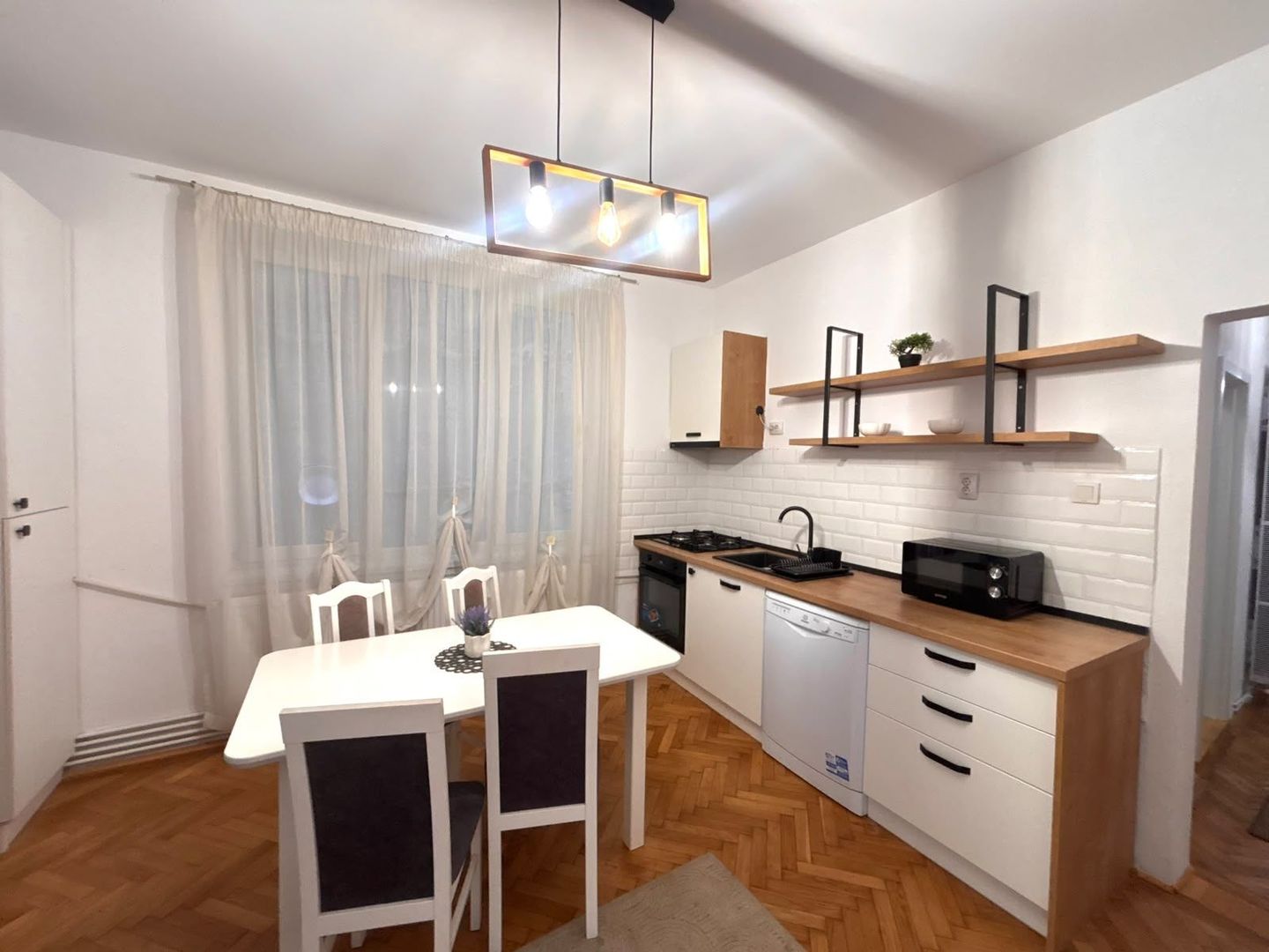 Apartament modern și elegant în zona Centrală - Poză 7