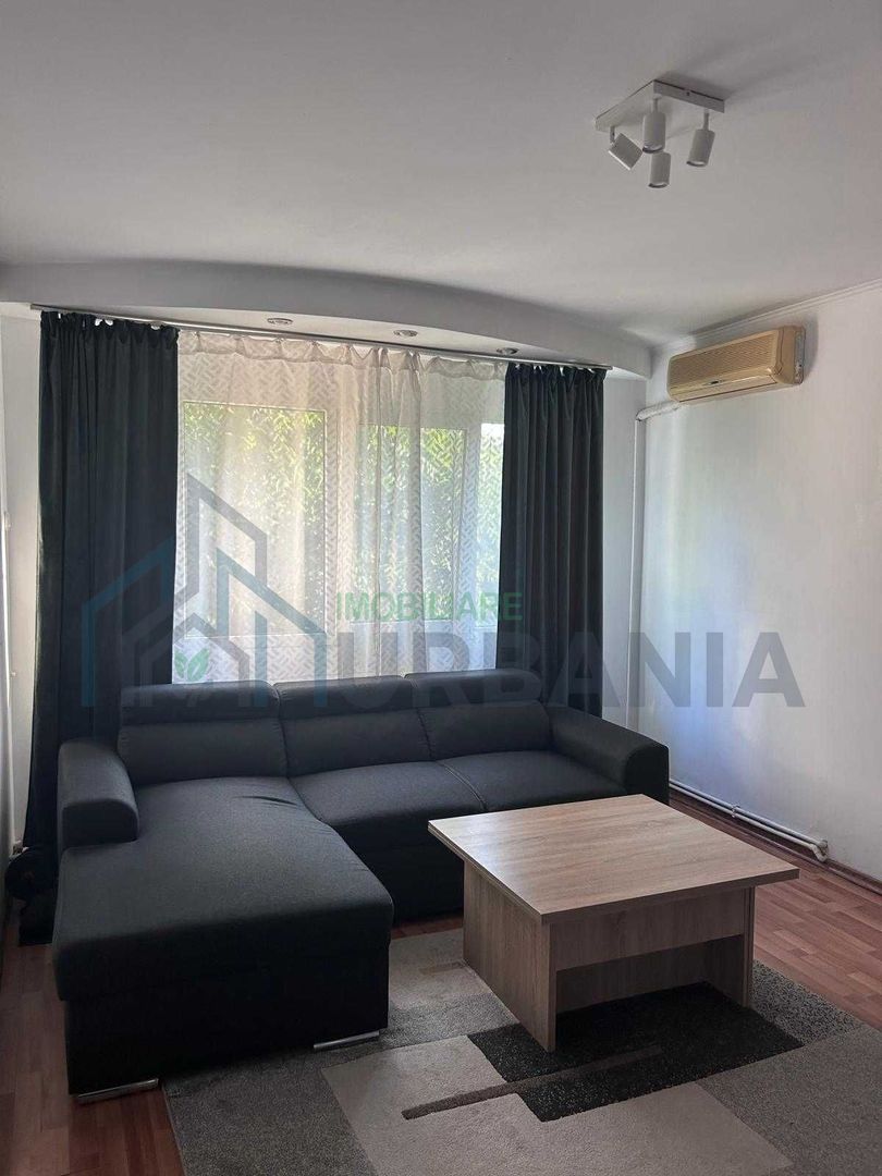 Apartament 3 camere semidecomandat, Podu Roș (Bld. Țuțora) - Vânzare - Poză 1