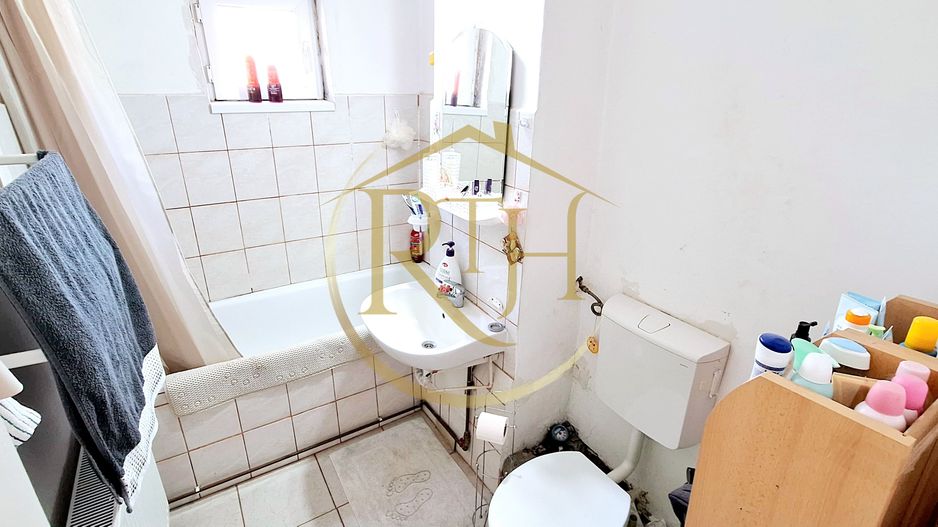 Oferim spre vanzare, Apartament cu 3 camere, Girocului, Sp. Judetean - Poză 13