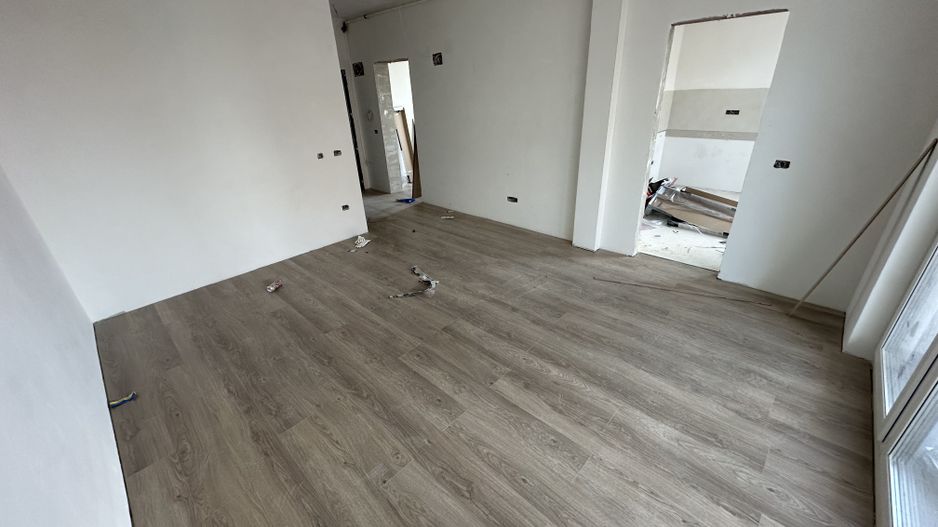 Apartment bloc nou cu lift si loc de parcare inclus - Poză 7