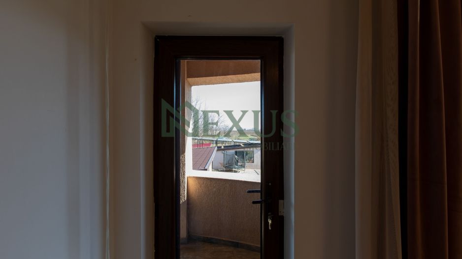 Casă/Vilă modernă de vânzare la intrare în Bogdan Vodă, județul Bacău. - Poză 50