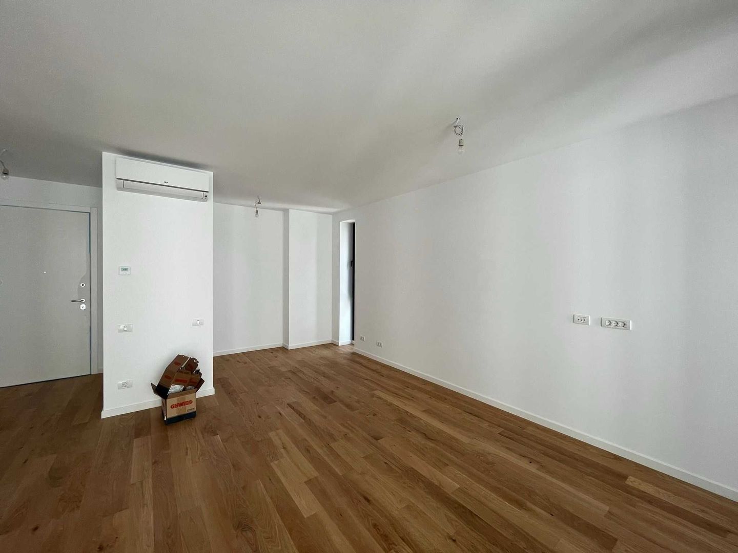 Apartament excepțional, Herăstrău, 2 camere complex + birou, complex WIN - Poză 3