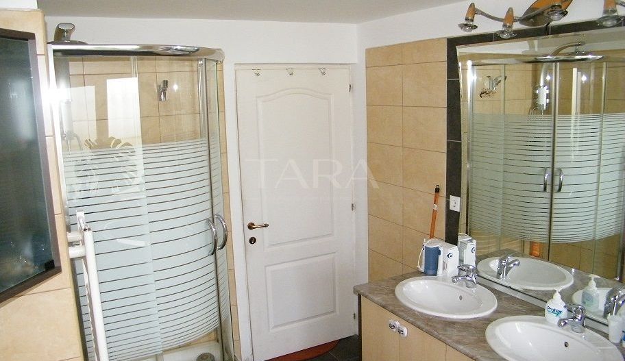 Apartament de 3 camere, Baciu - Poză 9