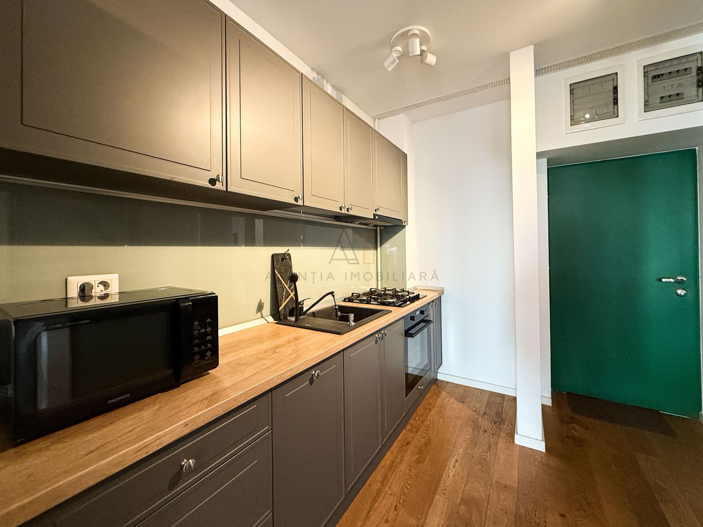 2 camere Aviatiei Park l Comision 0 - Poză 5