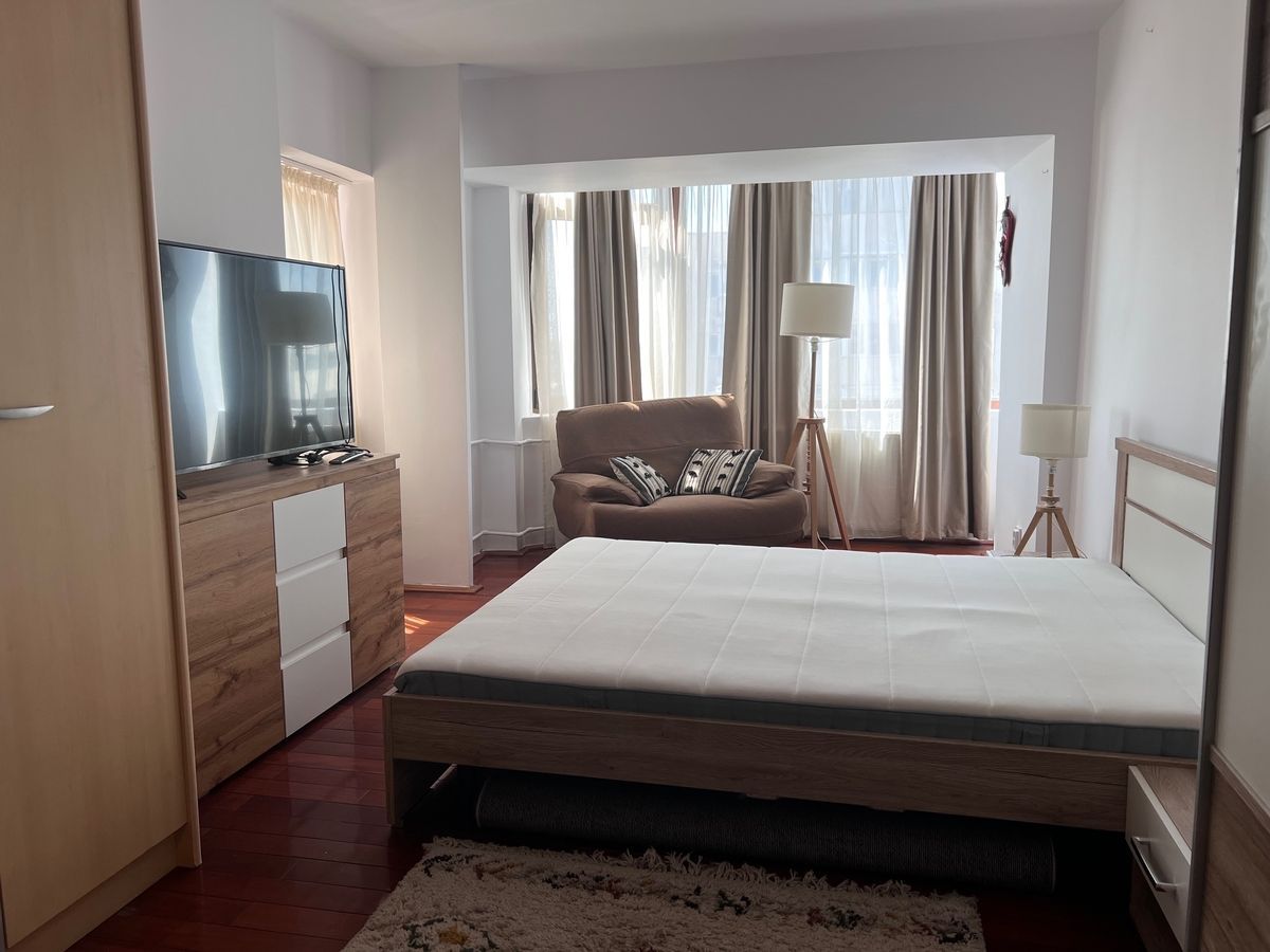 Apartament spațios 2 camere, mobilat complet, la 5 minute de metrou Timpuri Noi - Poză 4