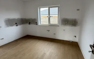 Casa Individuală -4 camere - 2 băi - Poză 15