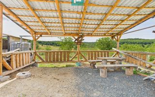 Casă renovată cu teren generos lângă Ususău - Poză 8