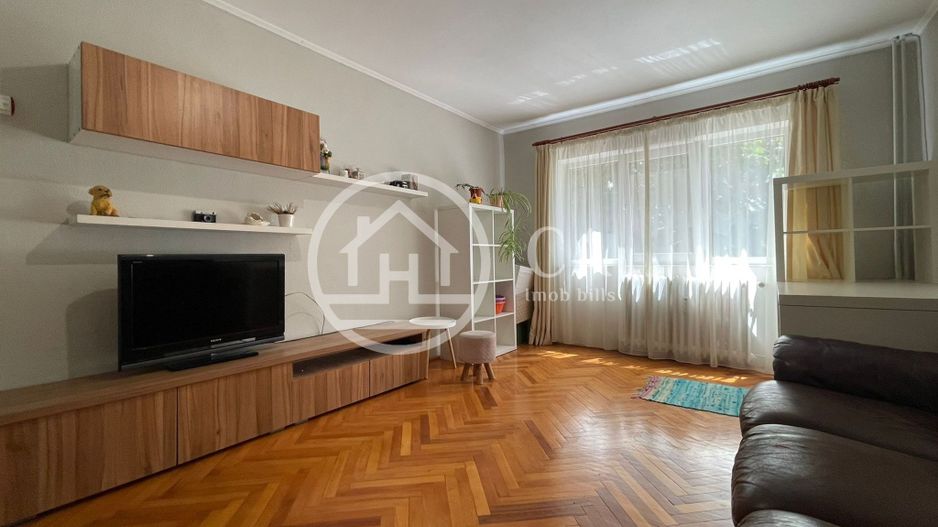 Apartament cu 4 camere de inchiriat in zona Rogerius, Oradea - Poză 4