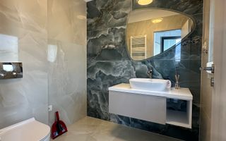 Duplex despărtit  prin garaj zona Ikea - Poză 8