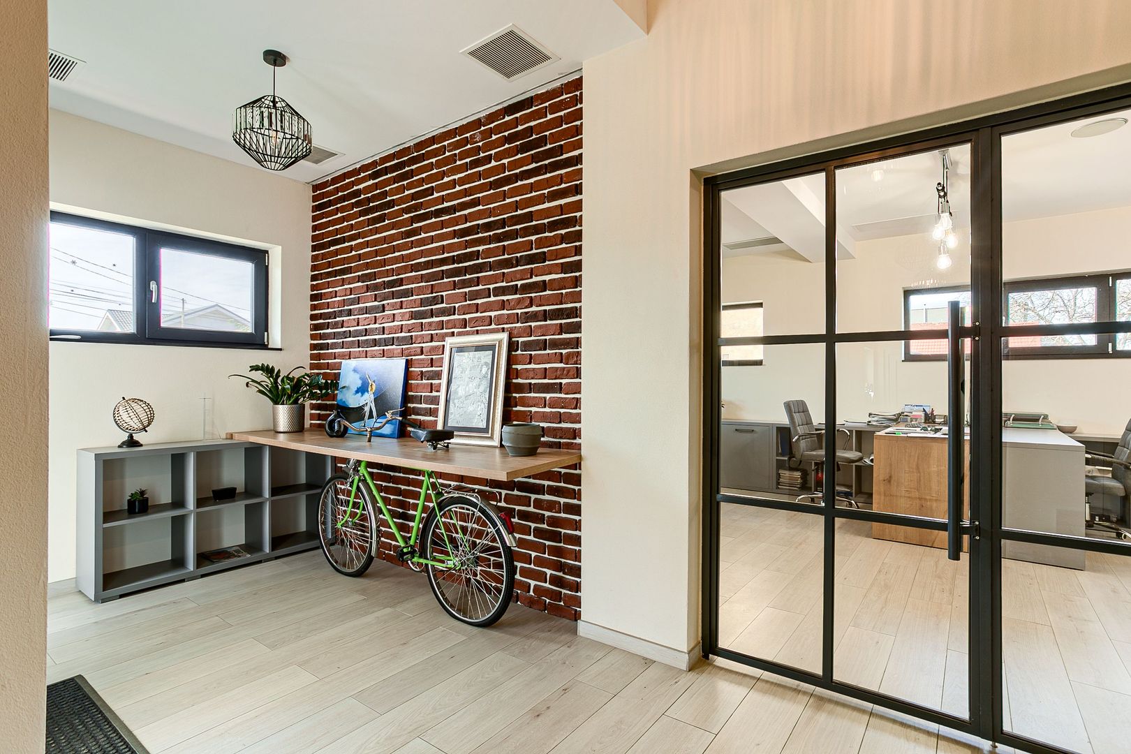 Închiriat! Spațiu de birouri în Gradiste - Poză 1