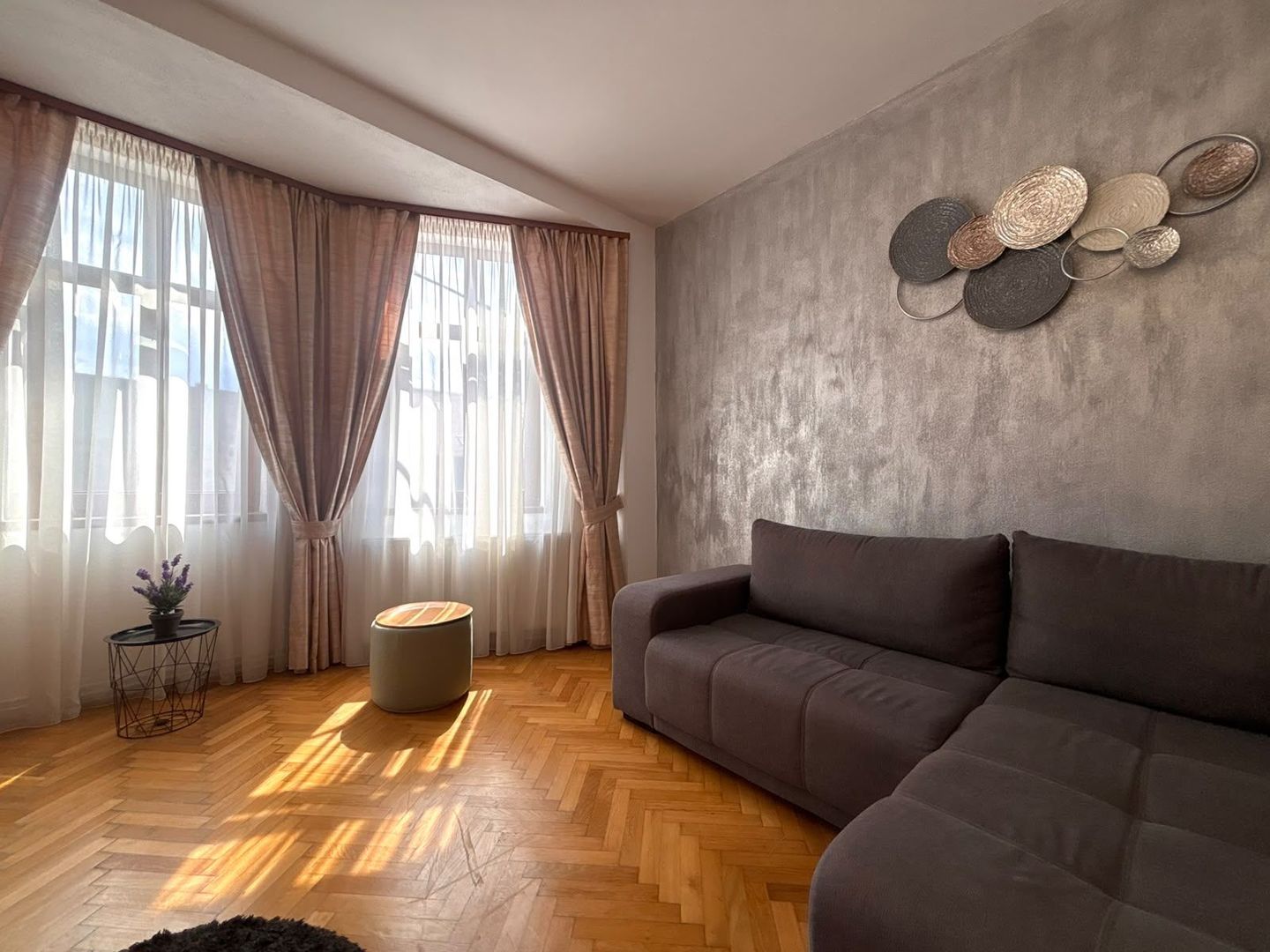 Apartament modern și elegant în zona Centrală - Poză 15