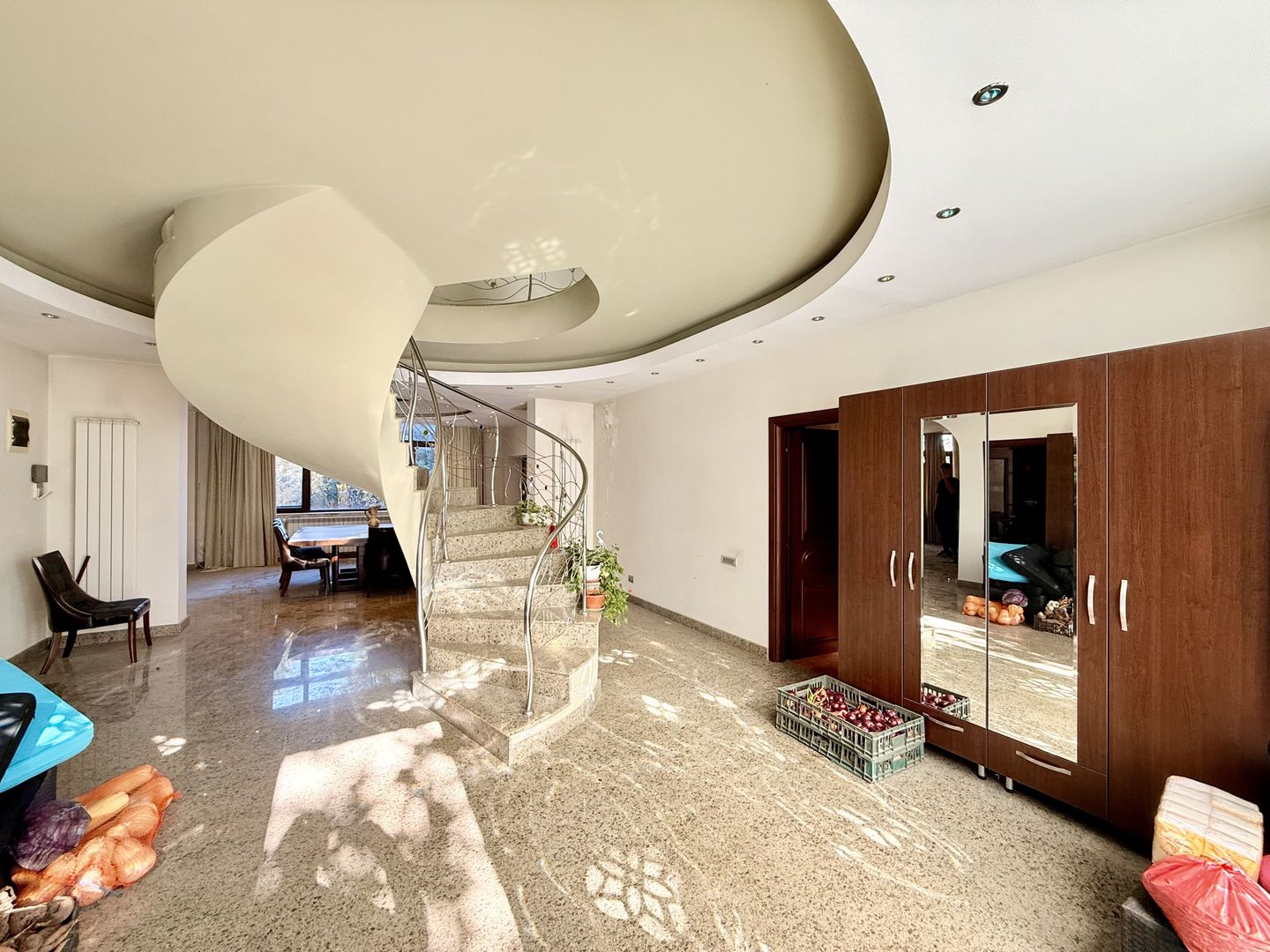 Duplex 14 camere Pantelimon Cernica 864 mp desfasurati - Poză 15