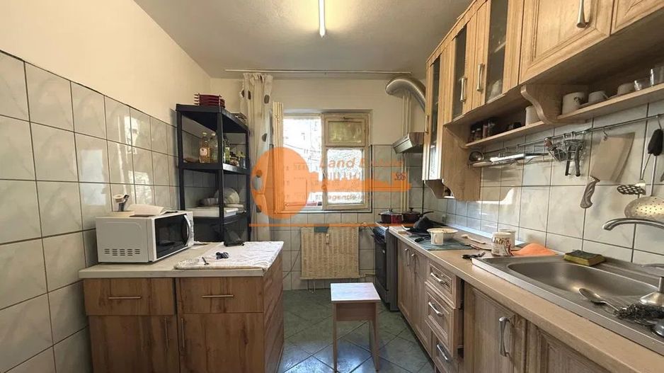 Apartament cu 3 camere in zona Crangasi - Poză 3