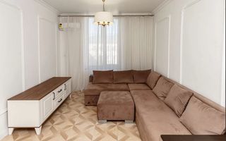 Chirie, apartament,  3 camere, bd. Ştefan cel Mare şi Sfînt, Centru - Poză 1