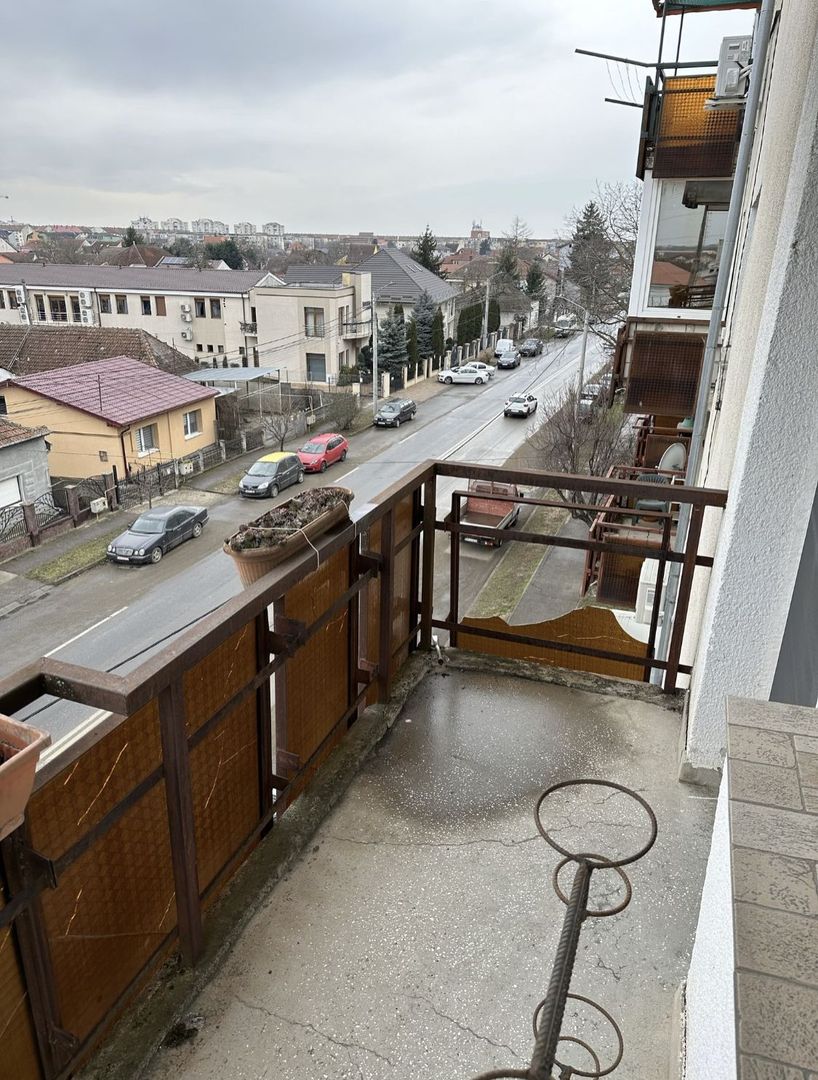 Agentia Europa vinde apartament cu 3 camere - Poză 8
