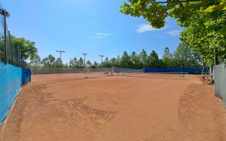 Teren intravilan 3707 mp - Aviatiei - Poză 1