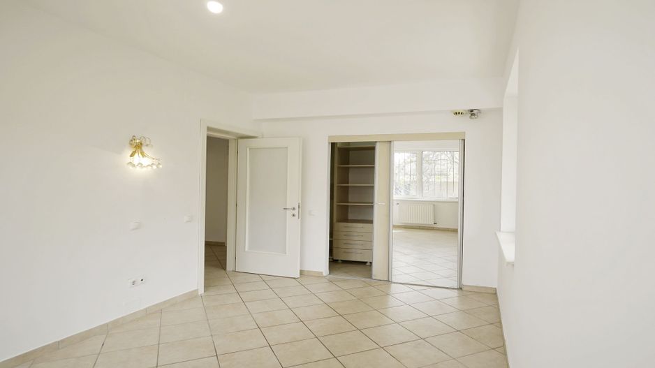 Vila Voluntari, stradal - Poză 23