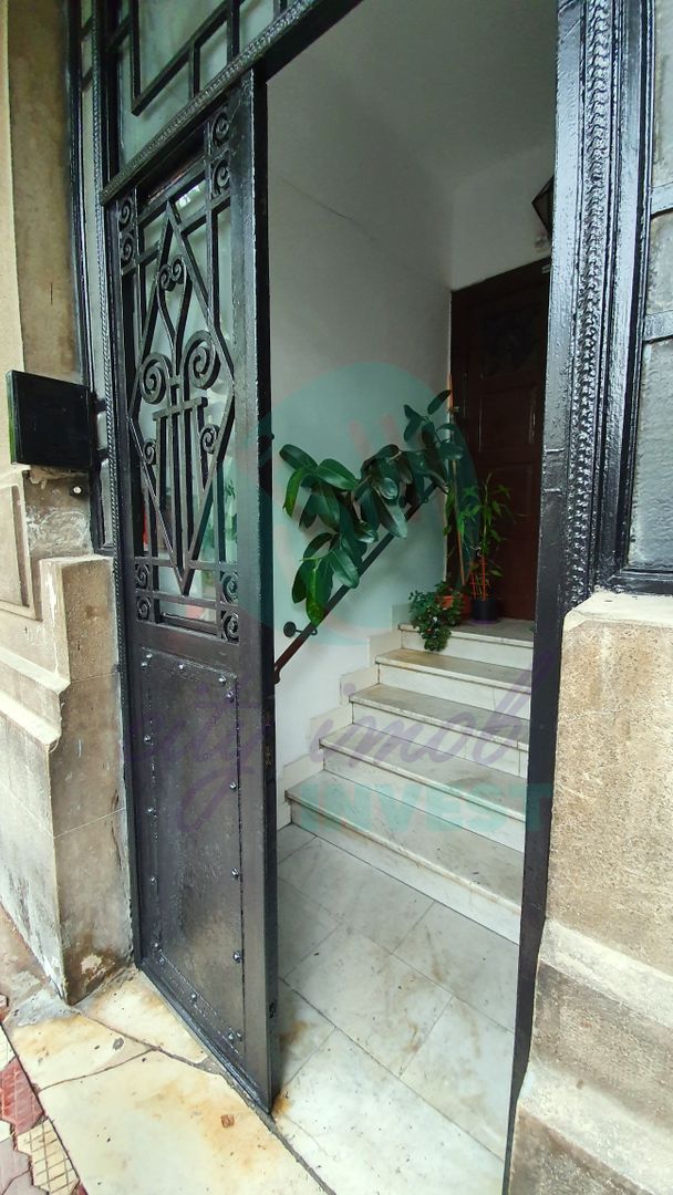 Apartament 4 camere potrivit pentru investitie, Piata Romana - Poză 8