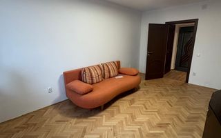 De vânzare apartament în zona Aleea Săvinești - Poză 2