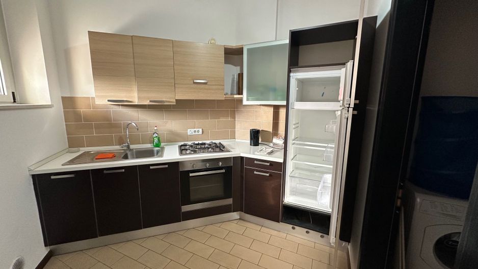 Apartament 3 camere cu terasa de 38 mp - Poză 8