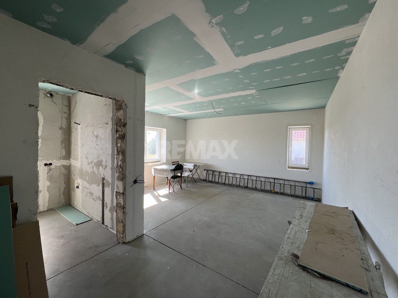 Duplex Modern în Ghidighici – 4 Camere, 96 m², 6 Ari, la 10 Minute de Chișinău - Poză 12