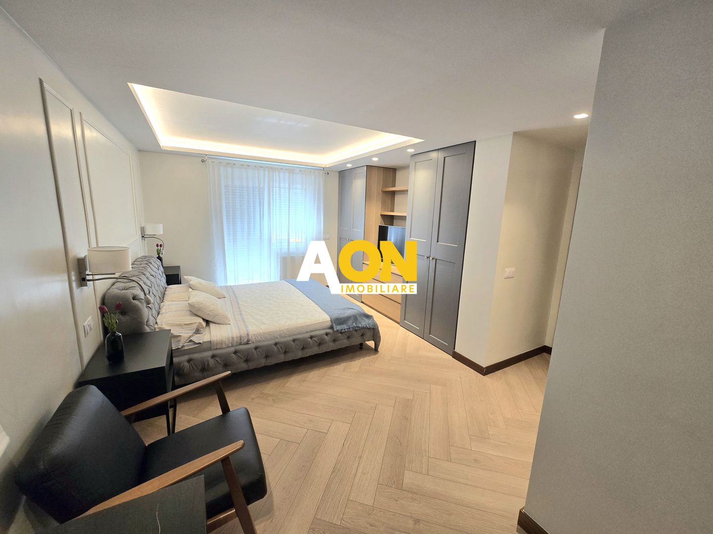 Apartament 3 Camere, Superfinisat, Zona Centru, cu Garaj - Poză 7
