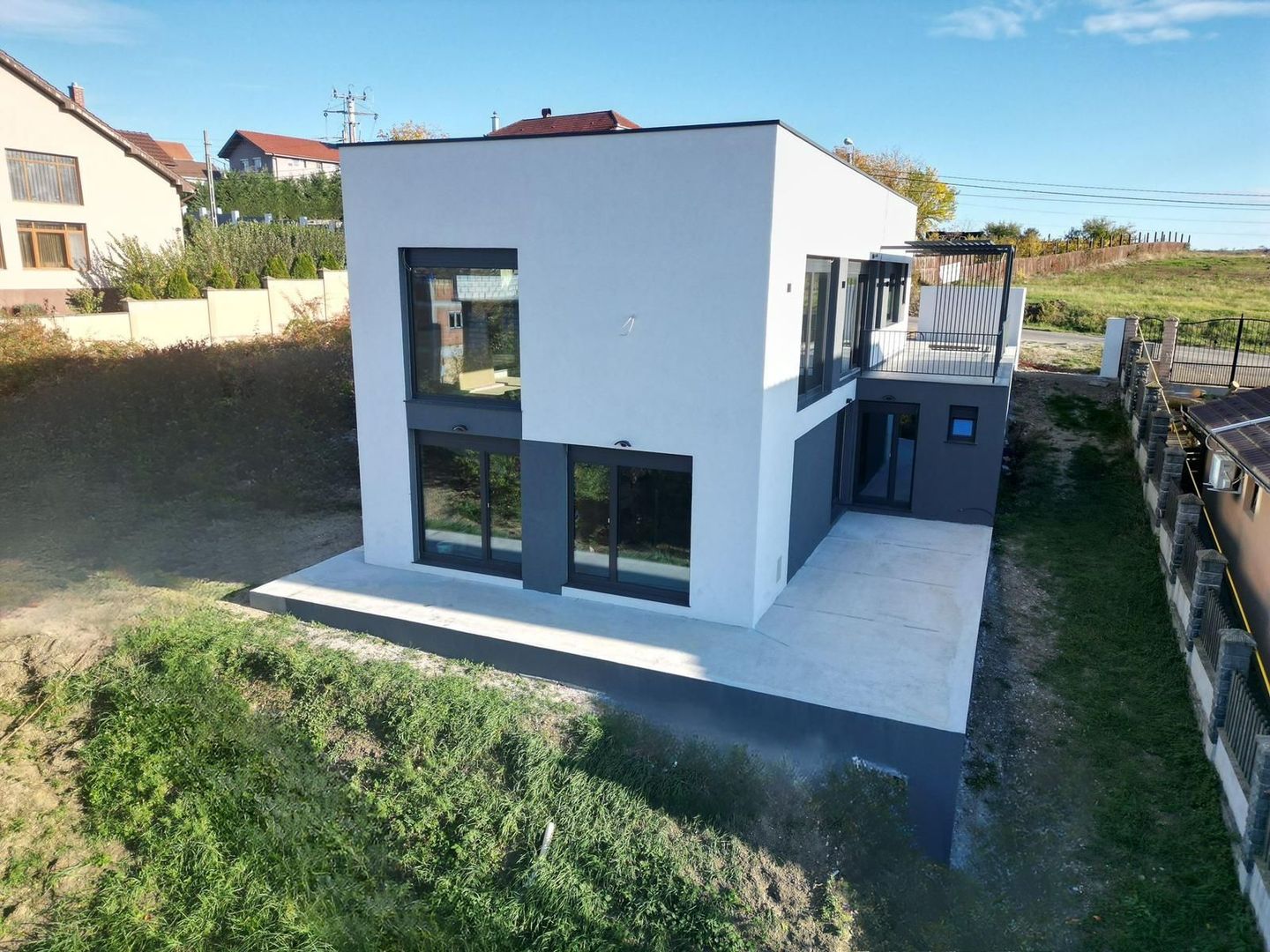 Vilă nouă design mediteranean, proiect deosebit și panoramă- 299.000 E - Poză 2