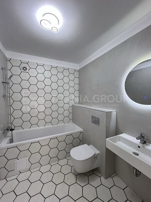 Apartament 3 camere, decomandat, 80 mp utili, 2 terase, parcare boxa - Poză 7