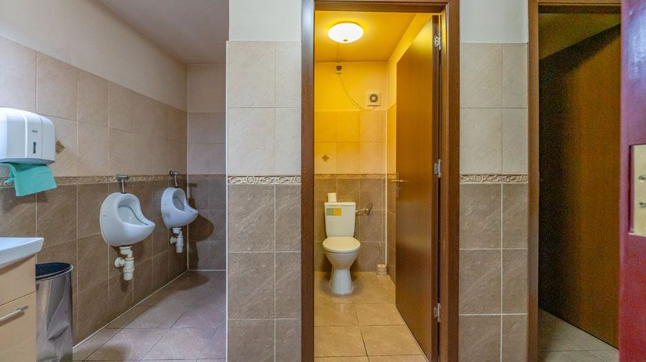 Pensiune Rosenau de vânzare - Afacere la cheie lângă Cetatea Râșnov - Poză 15