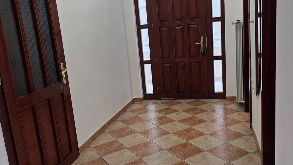 Vila de inchiriat - Poză 7