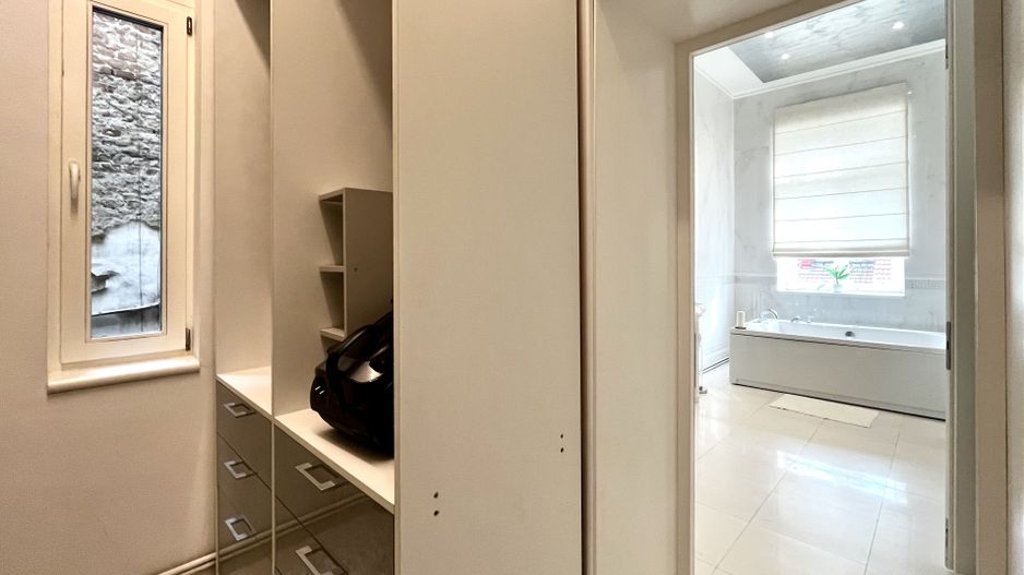 Apartament 3 camere, elegant si spațios, lângă parc, zona Centrala - Poză 16