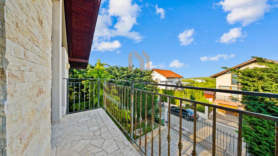 Casa individuala premium cu mansarda si gradina in Faget - Poză 17